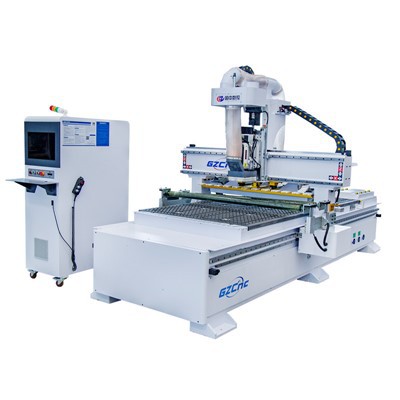 Centro de usinagem CNC para madeira